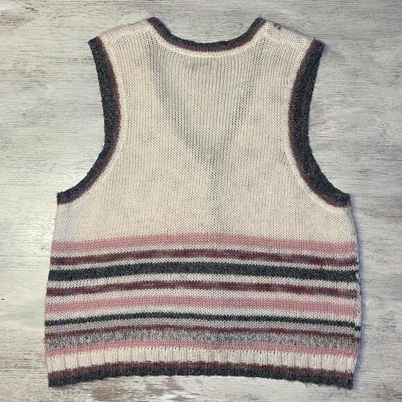 Vintage St. John’s Bay Wool Blend Faire Isle Knit Sweater Vest - Picture 6 of 6